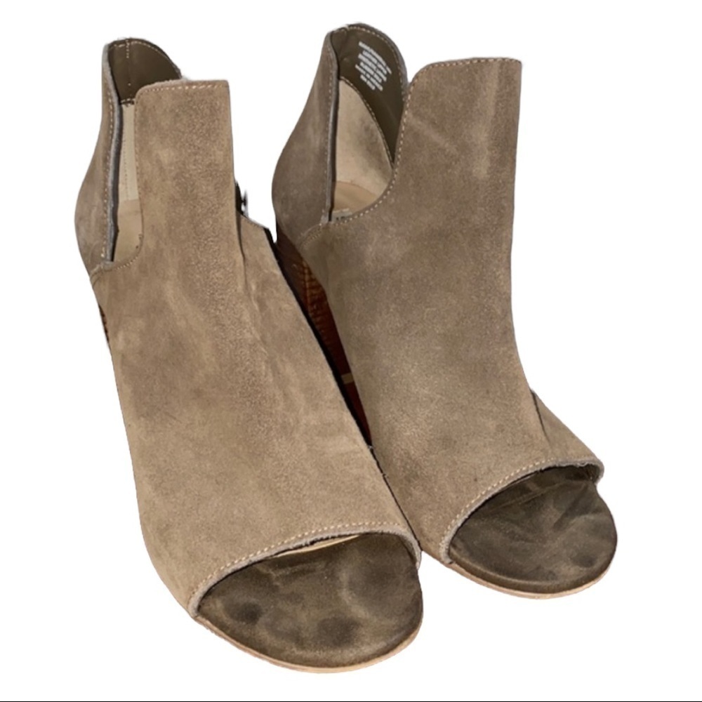 Steve Madden Nami Taupe Brown Suede Ankle Boot Size 10